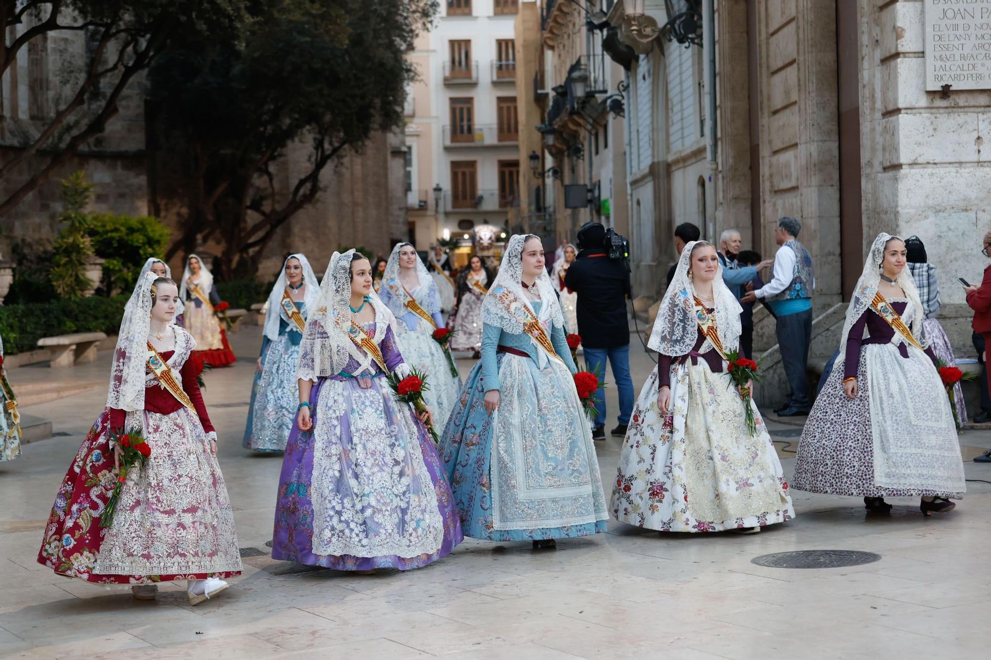 Búscate en el primer día de la Ofrenda en la calle San Vicente entre las 18:00 y las 19:00