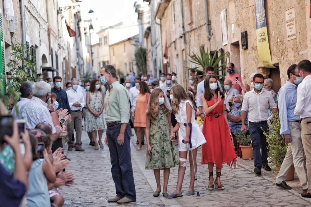 Die Königsfamilie besucht Petra auf Mallorca