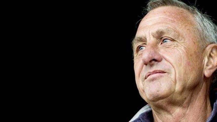 Cruyff: &quot;En el Barça, desde hace 4 años, no decide el entrenador&quot;