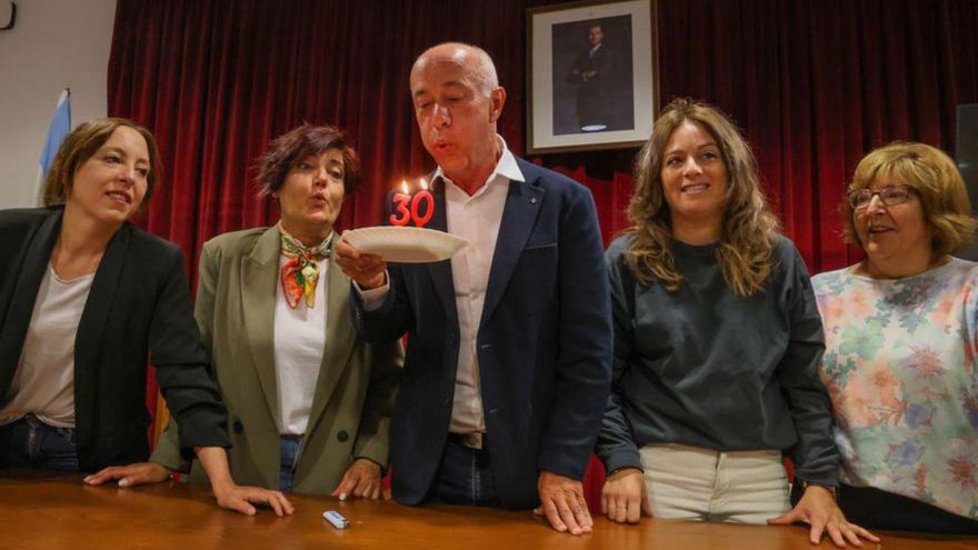 Durán sopla las velas de treinta años de mandato.