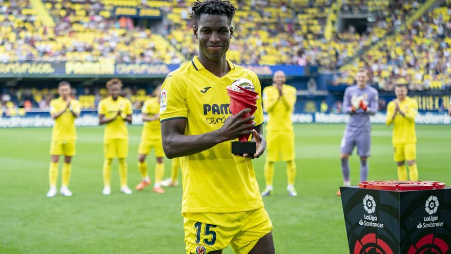 Jackson, cerca de abandonar el Villarreal para irse al Chelsea pagando su cláusula