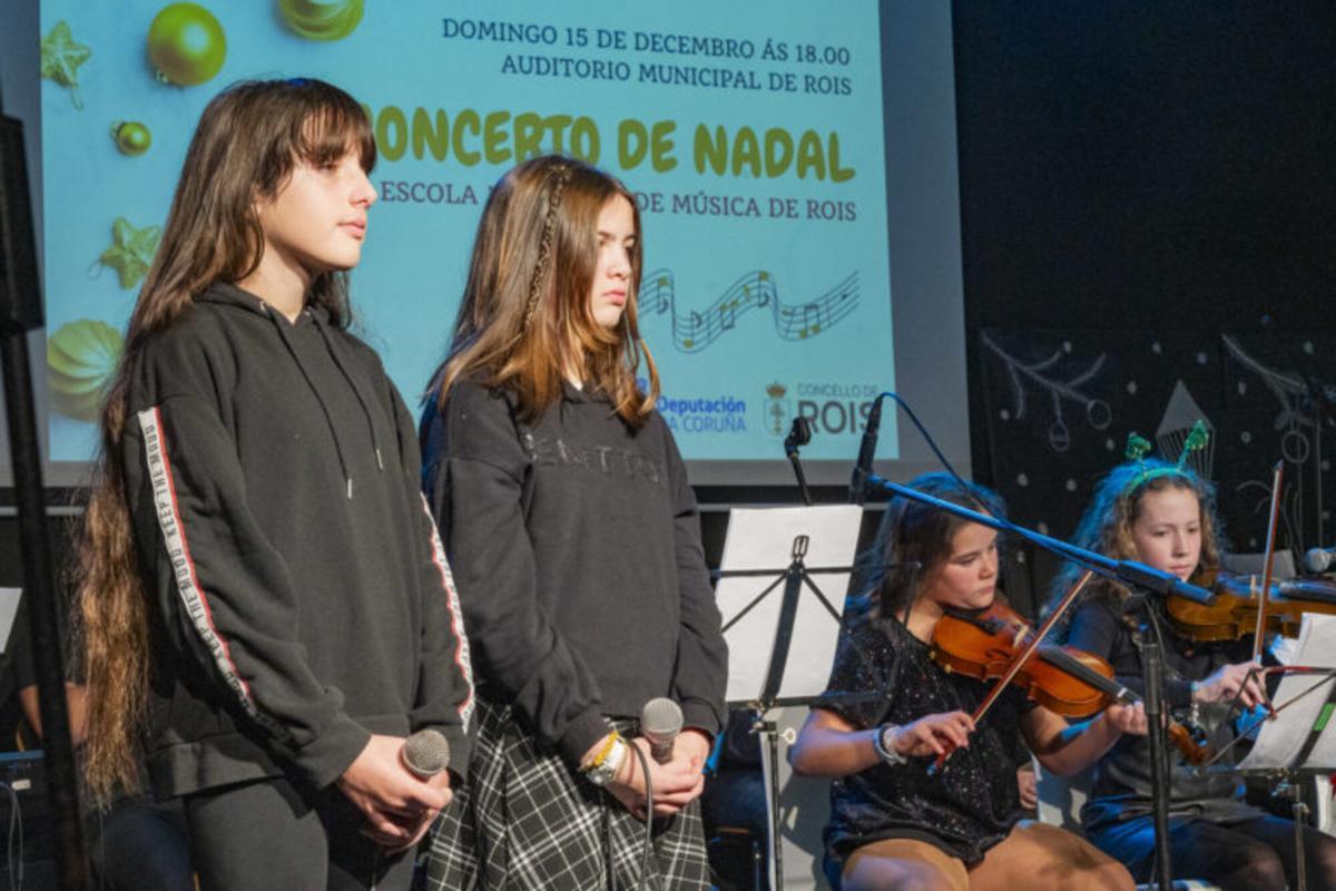 Concerto de Nadal da Escola Municipal de Música de Rois-19-768x512.jpg Concerto de Nadal da Escola Municipal de Música de Rois-19-768x512.jpg