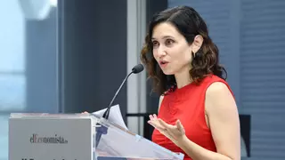 Ayuso asegura que la inmigración irregular masiva está provocada por el Gobierno para “reventar el país”