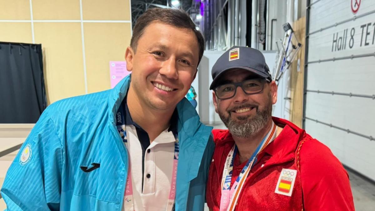 Felipe Martínez y Gennady Golovkin, presidente de World Boxing