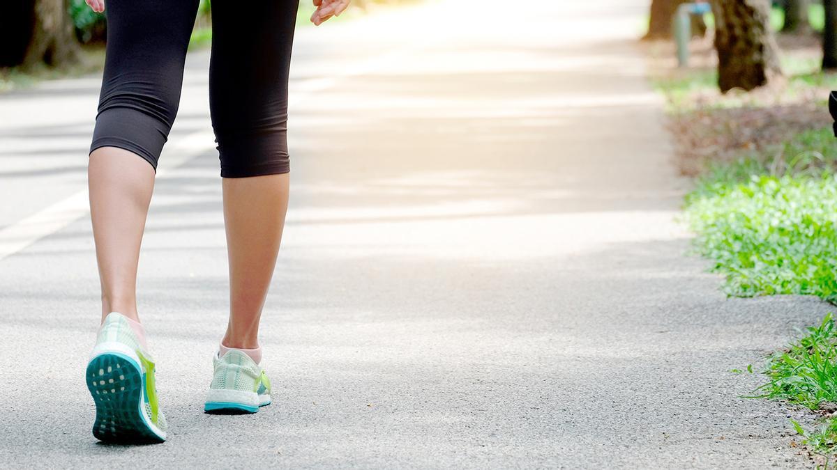 Adelgazar paseando: el método de &quot;engañar&quot; al cuerpo para que caminar sea tan productivo como correr