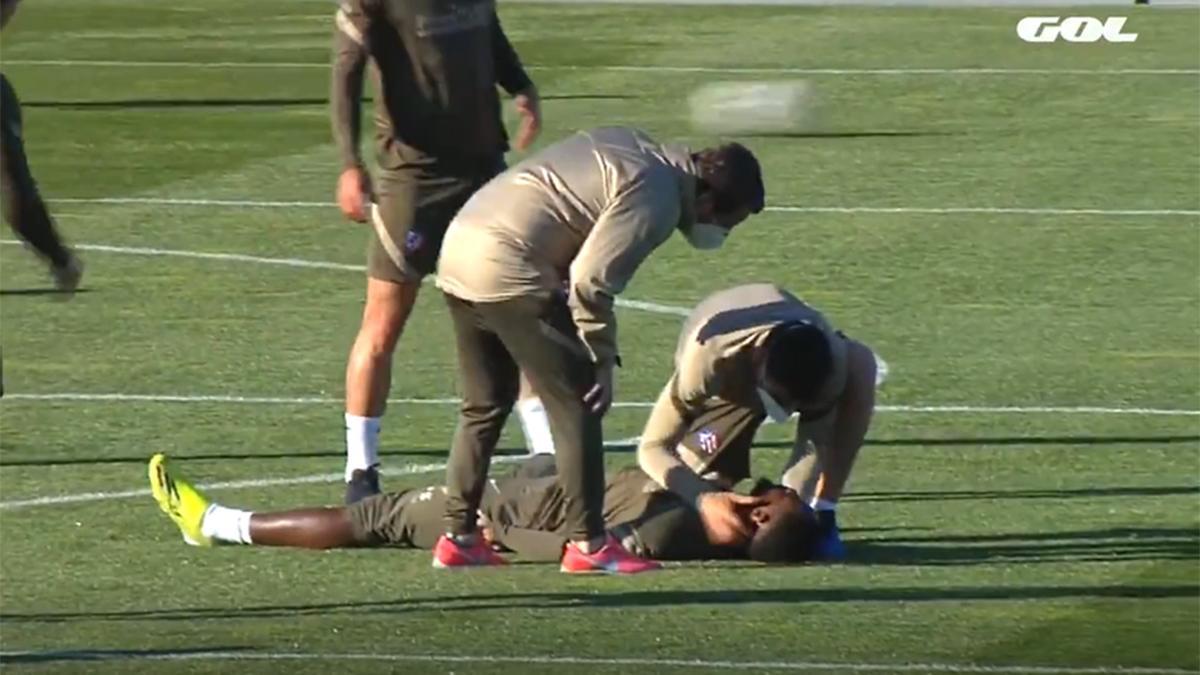 ¡Dembélé se desmaya en pleno entrenamiento con el Atlético!