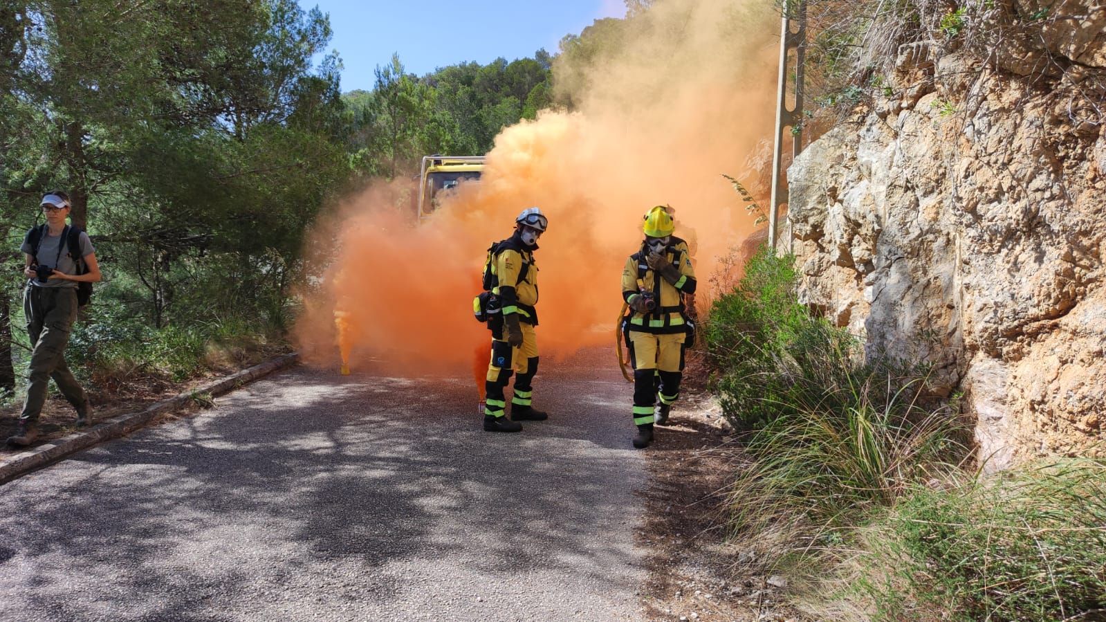 La UME participa en un gran simulacro de incendio forestal en Canyamel