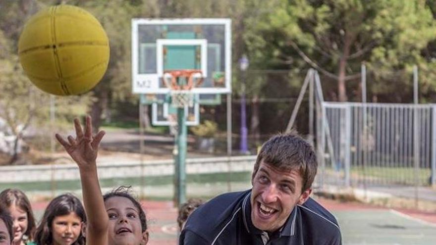 Fran Vázquez visitó el Campus Unicaja.