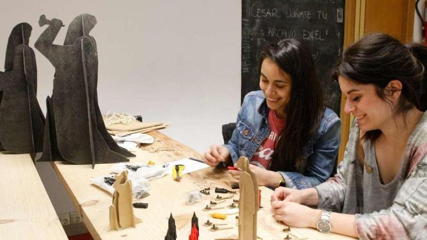 Sara Ramírez (derecha) y Cristina Rodríguez, componentes de Bocanada Creativa.