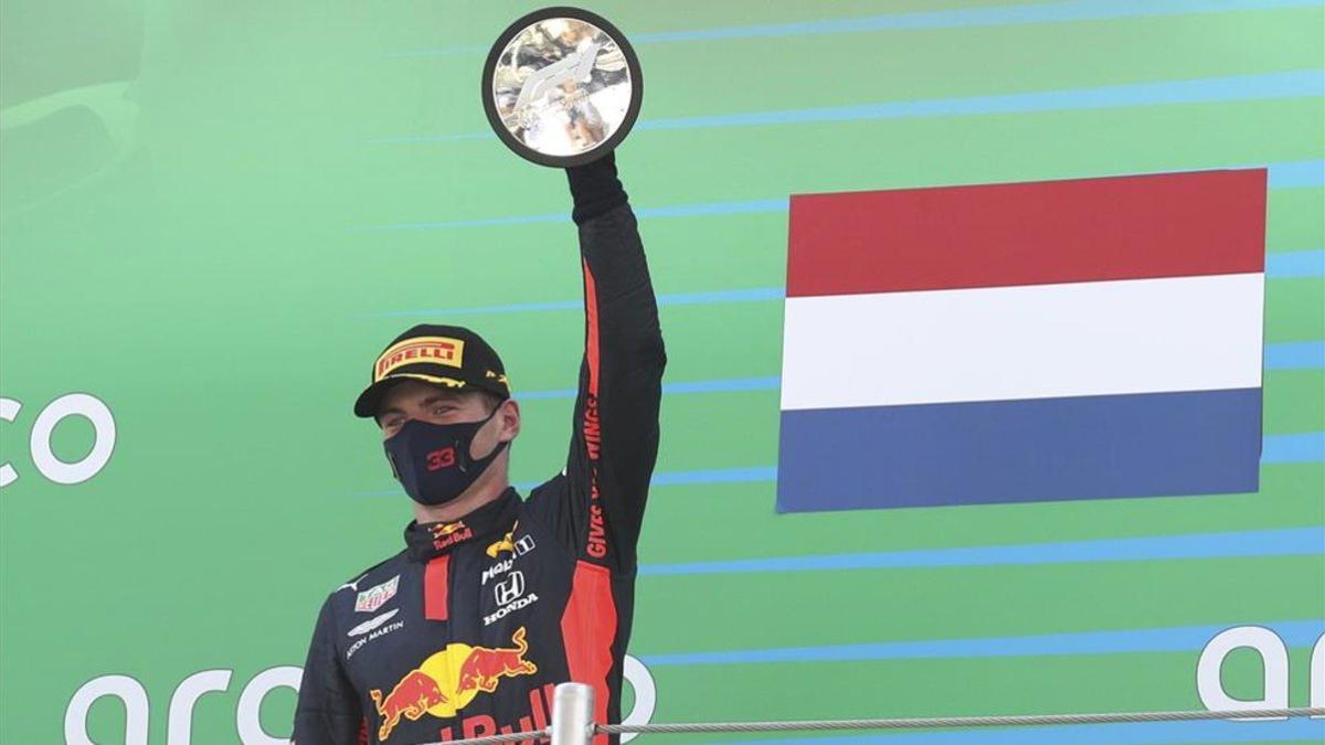 Verstappen celebra su segunda plaza en el GP de España