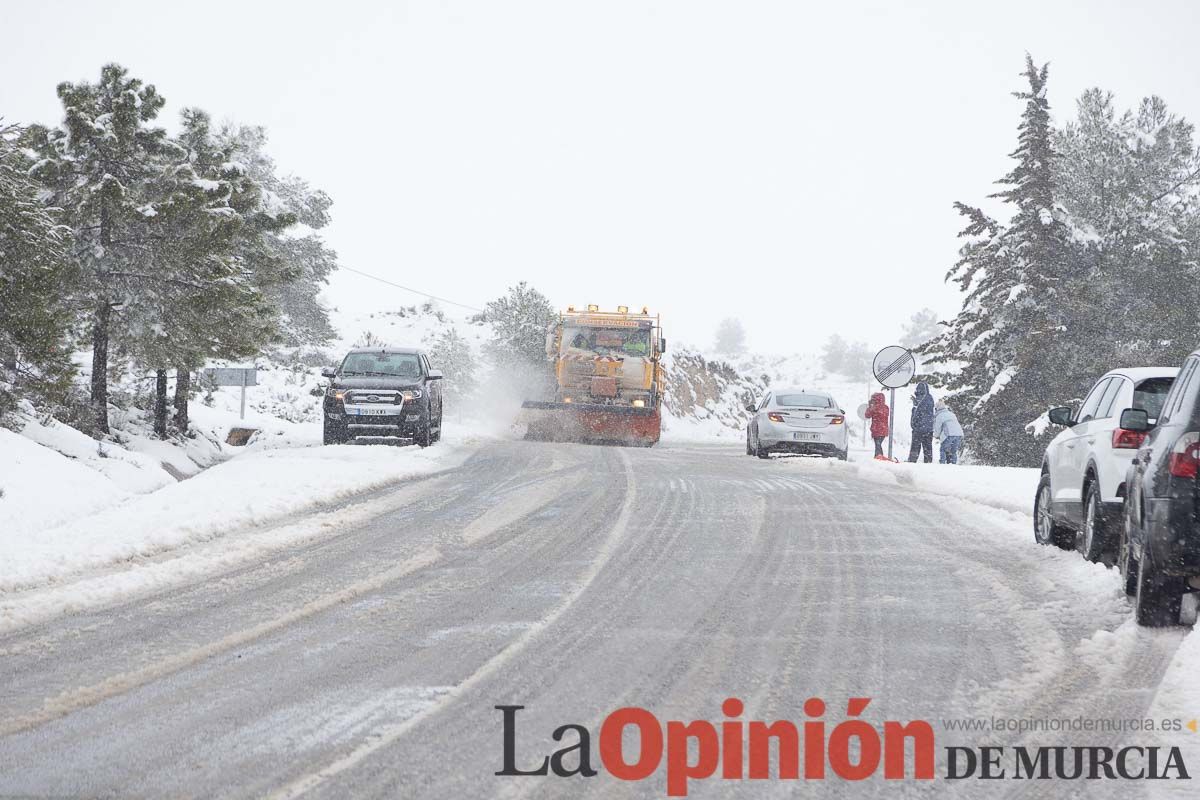 Continúa la nevada en las zonas altas de la comarca del Noroeste