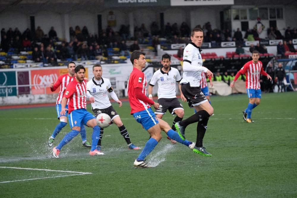 El partido entre el Caudal y el Sporting B, en imágenes