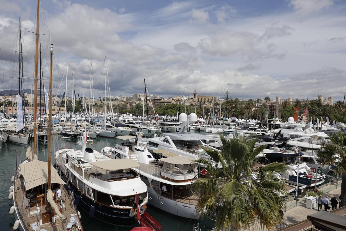 La comercialización de embarcaciones privadas en las islas enfrenta a Los Gobiernos español y balear.