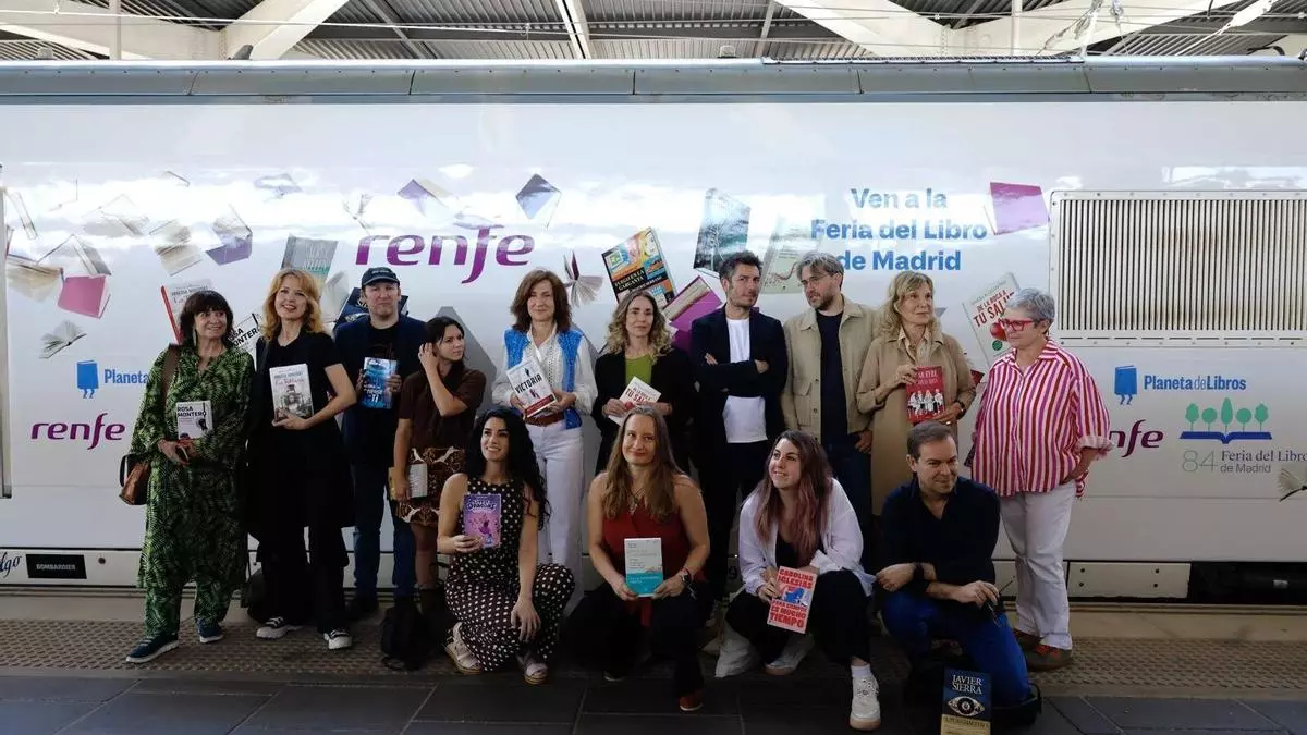 El Tren de la Cultura rinde homenaje a los libreros valencianos afectados por la dana