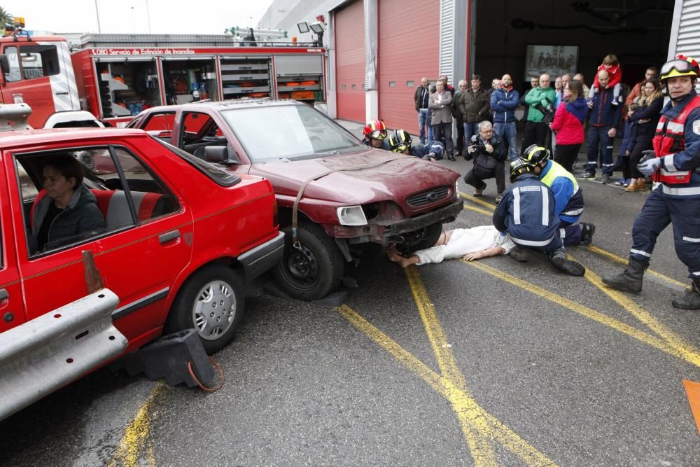 Acto del día del patrono de los bomberos en el Parque de Gijón