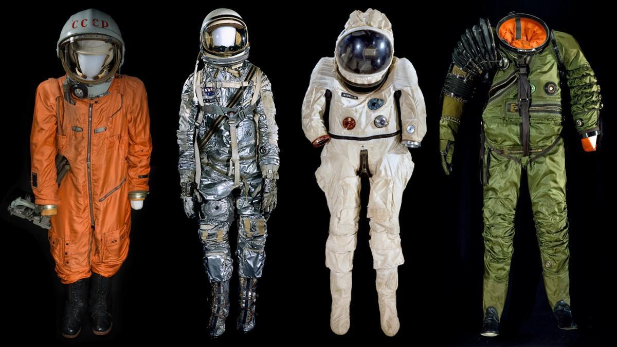 Granotes taronges, vestits platejats i ‘looks’ blancs: així han canviat la roba espacial