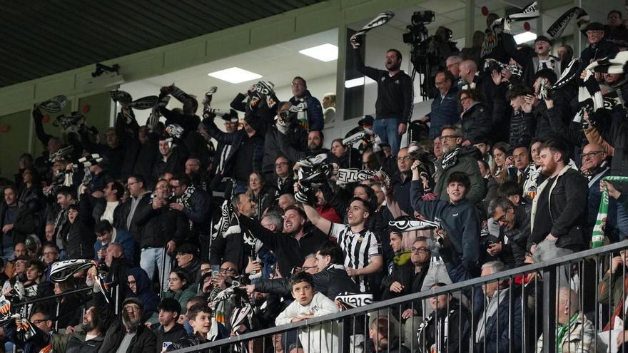 Piel de gallina en Castalia con una previa histórica al ritmo de la dolçaina
