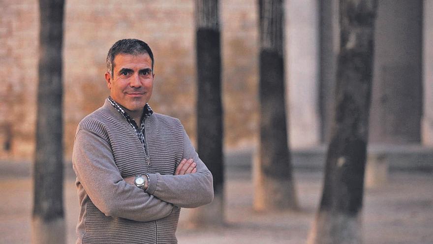 Francesc Serés guanya el Premi Llibreter 2021 amb  la novel·la «La casa de foc»