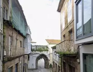 Betanzos intensifica la lucha contra la ruina del casco histórico y plantea la venta forzosa de otros dos edificios