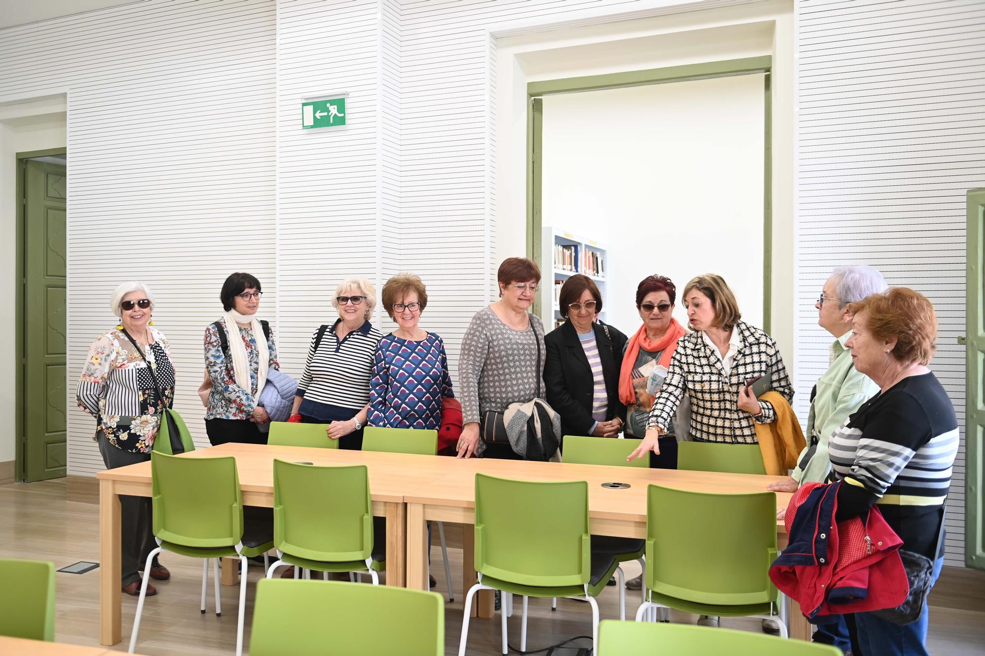 Inauguración de la biblioteca de Xixona en la Casa Rovira