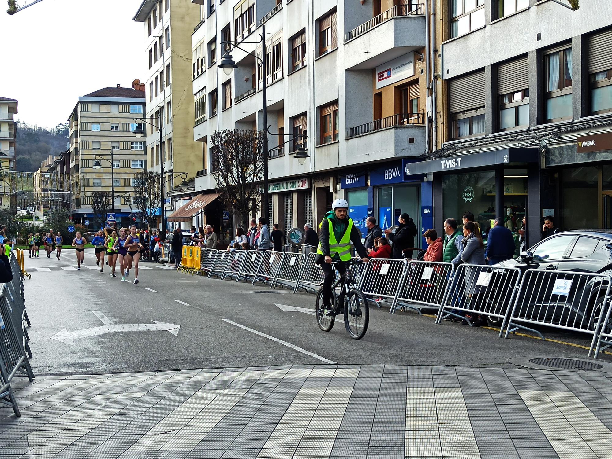 Casi 1.500 participantes disputan la carrera de Fin de Año de Pola de Siero