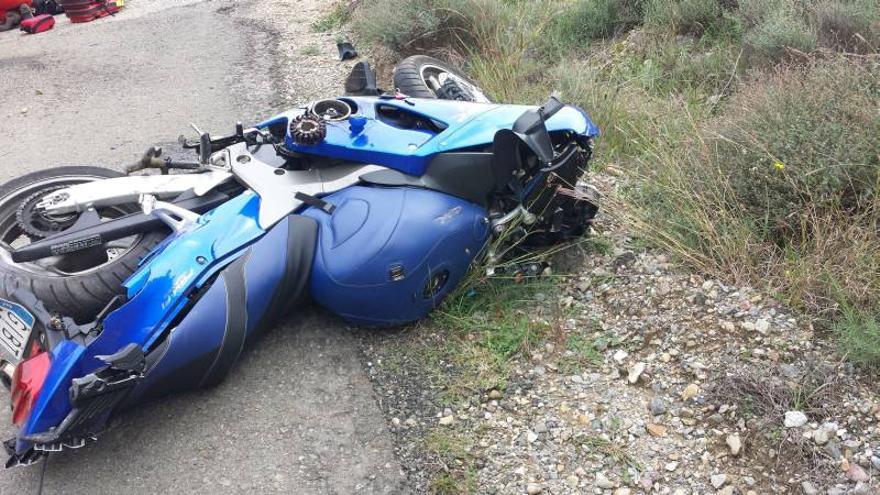 Fallece un motorista al salirse de la vía en el Puente de Montañana