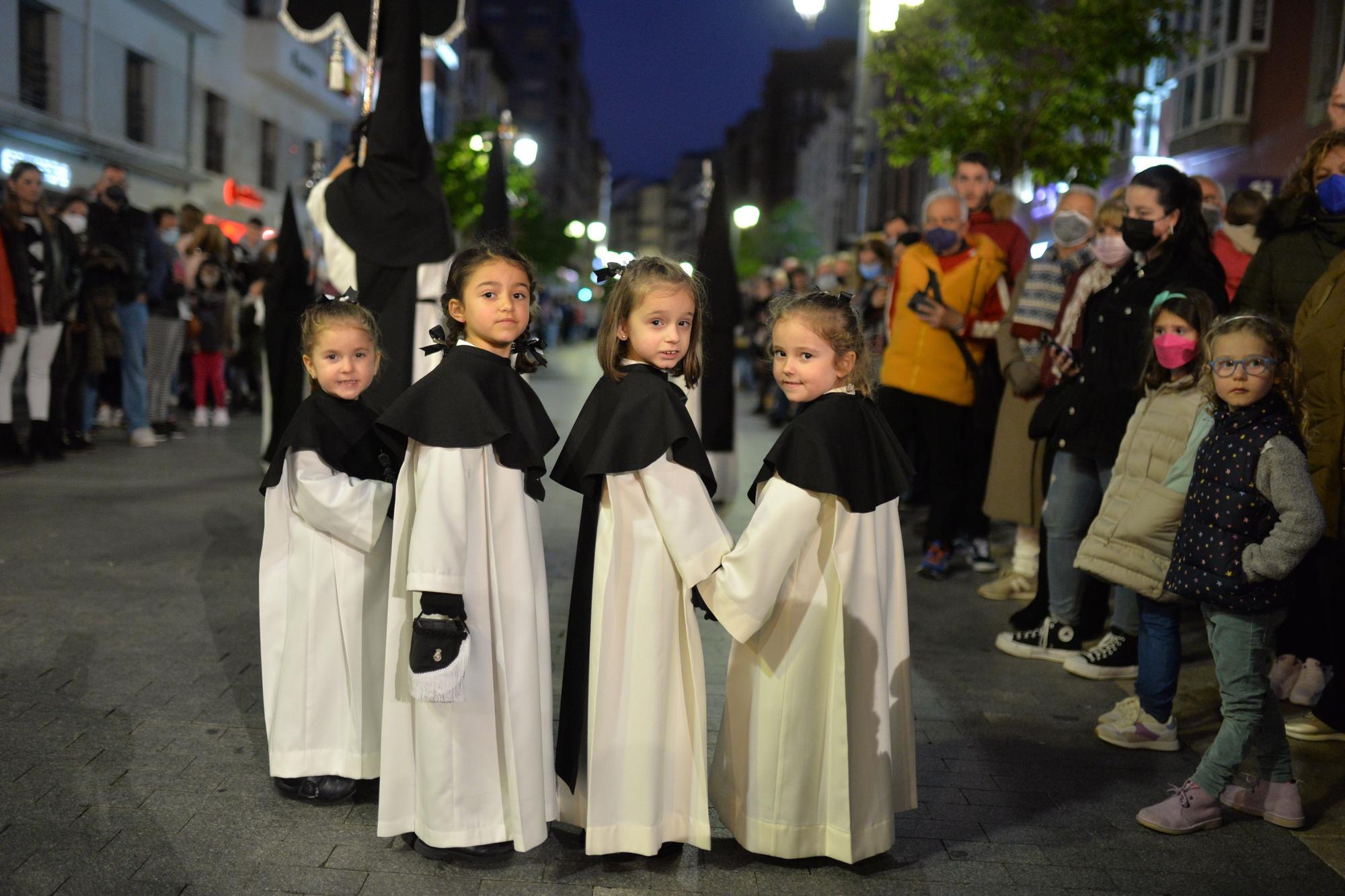 EN IMÁGENES: Así fue la procesión de la Virgen de la Soledad en Avilés