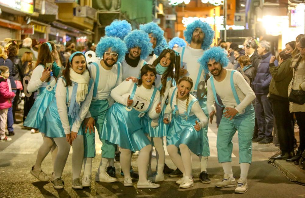 El Carnaval llena Benidorm de disfraces