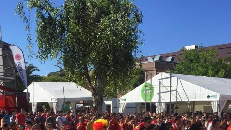 Seguidores de la Roja, ayer.