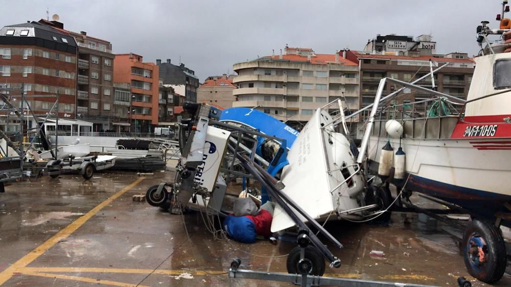 El tiempo en Galicia | Daños en barcos y caídas de ramas y cascotes, los efectos de "Miguel" en Pontevedra