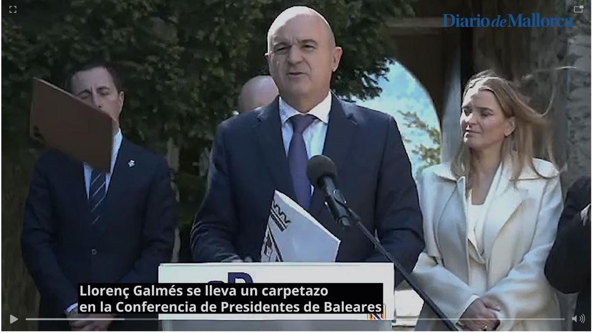 El tremendo carpetazo en la cara que se ha llevado Llorenç Galmés, presidente del Consell de Mallorca, durante conferencia de Escorca