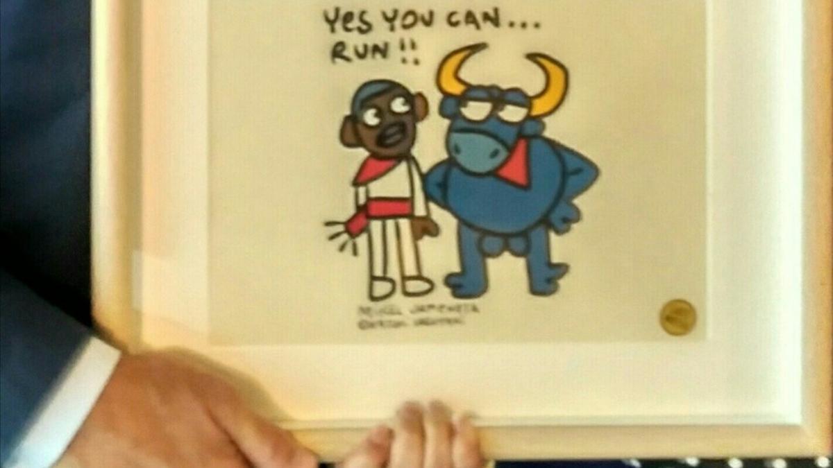 El dibujo de Mikel Urmeneta, con Barack Obama vestido de mozo pamplonica ante el toro Testis.