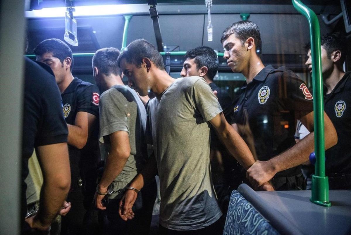 jgblanco34724297 turkish anti riot police officers detain turkish soldiers wh160717002536