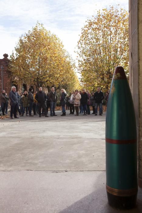 Visita a la fábrica de armas de la Vega