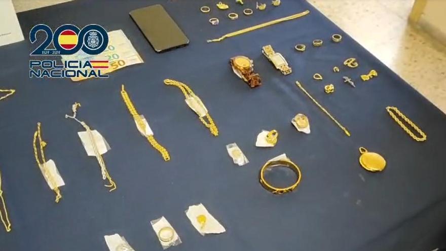 Un detenido por robar a ancianas que vivían solas en Madrid: se hacía pasar por asistente social