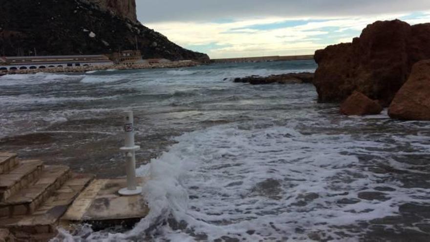 Desaparece la playa del Cantal Roig de Calp