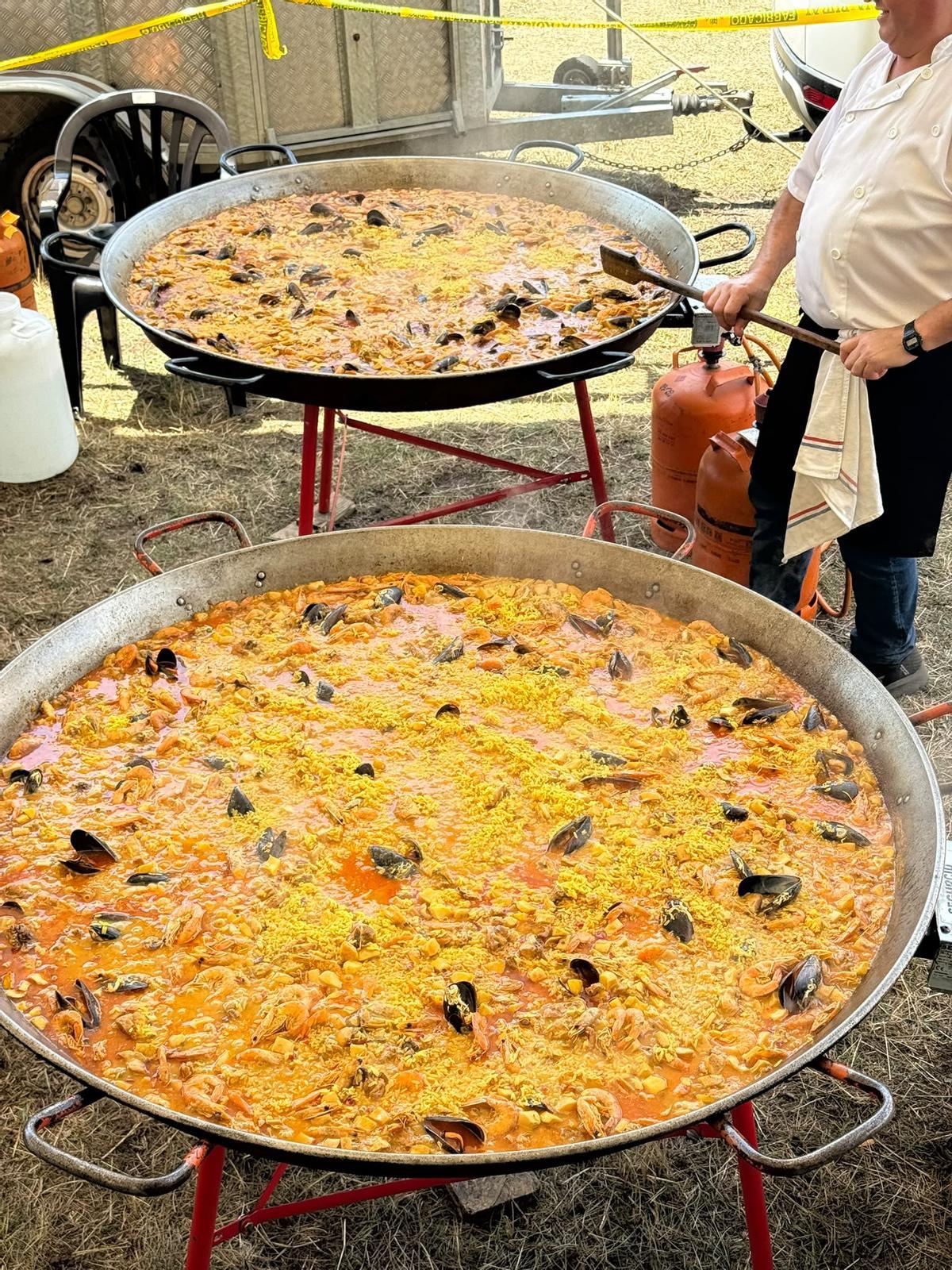 EN IMÁGENES: Paellada popular en las fiestas de El Berrón