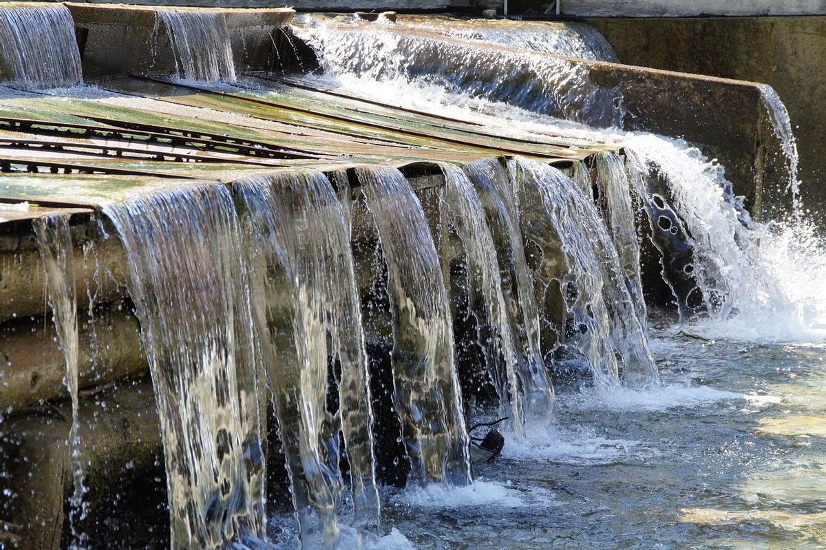 Salto de agua.