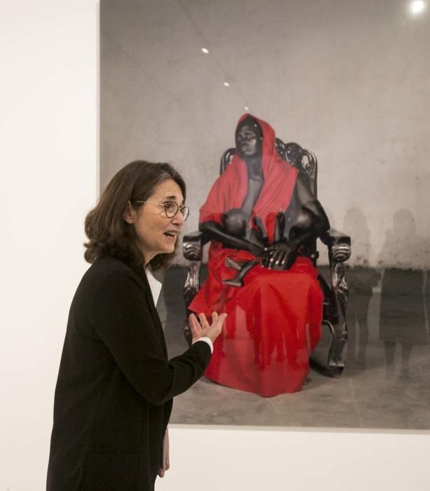 El MACA inaugura la exposición Mírame. Retratos en la colección La Caixa de Arte Contemporáneo