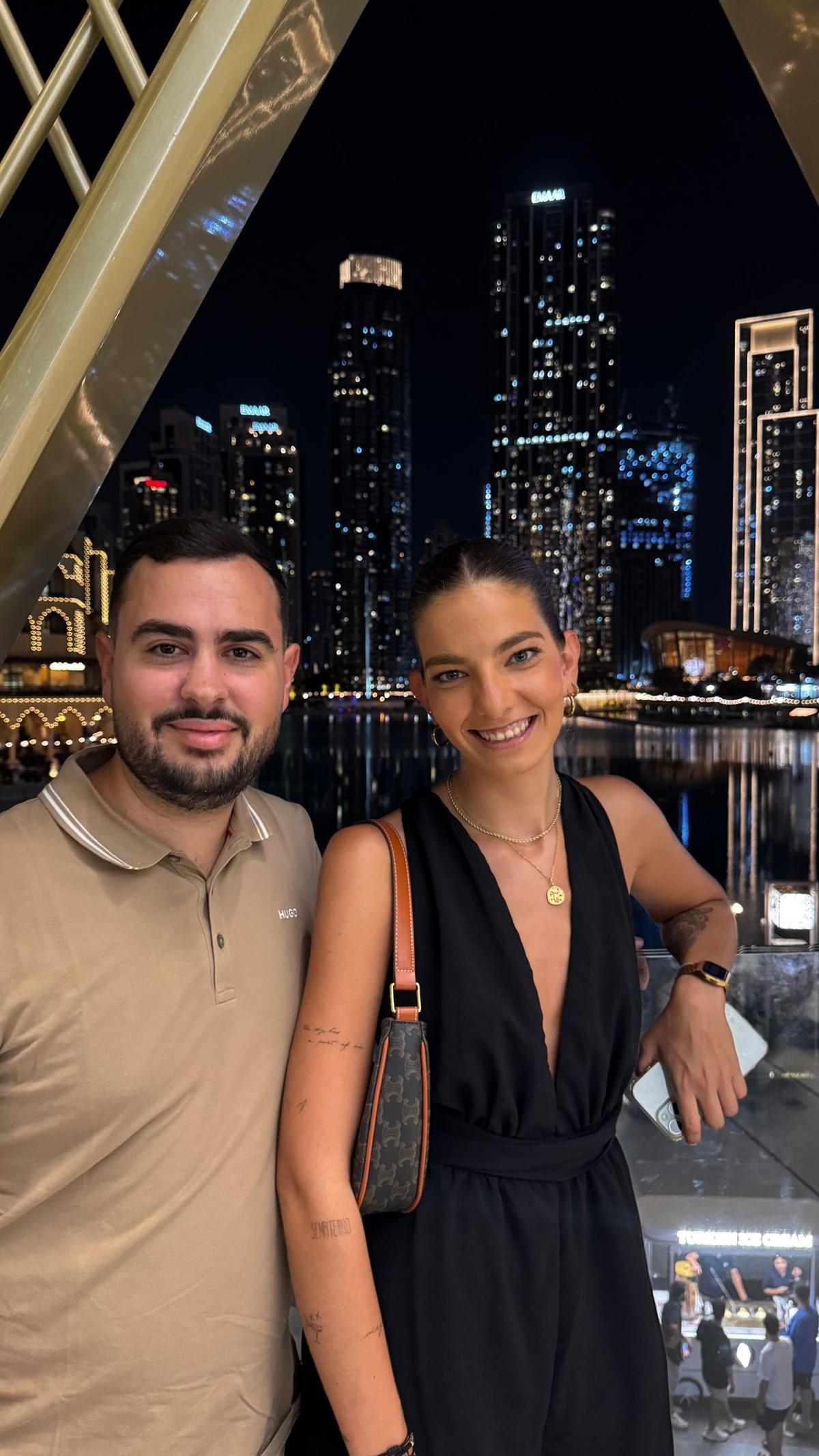 L'Òscar Garcia i la Carla Fernàndez a Dubai, on viuen la major part de l'any