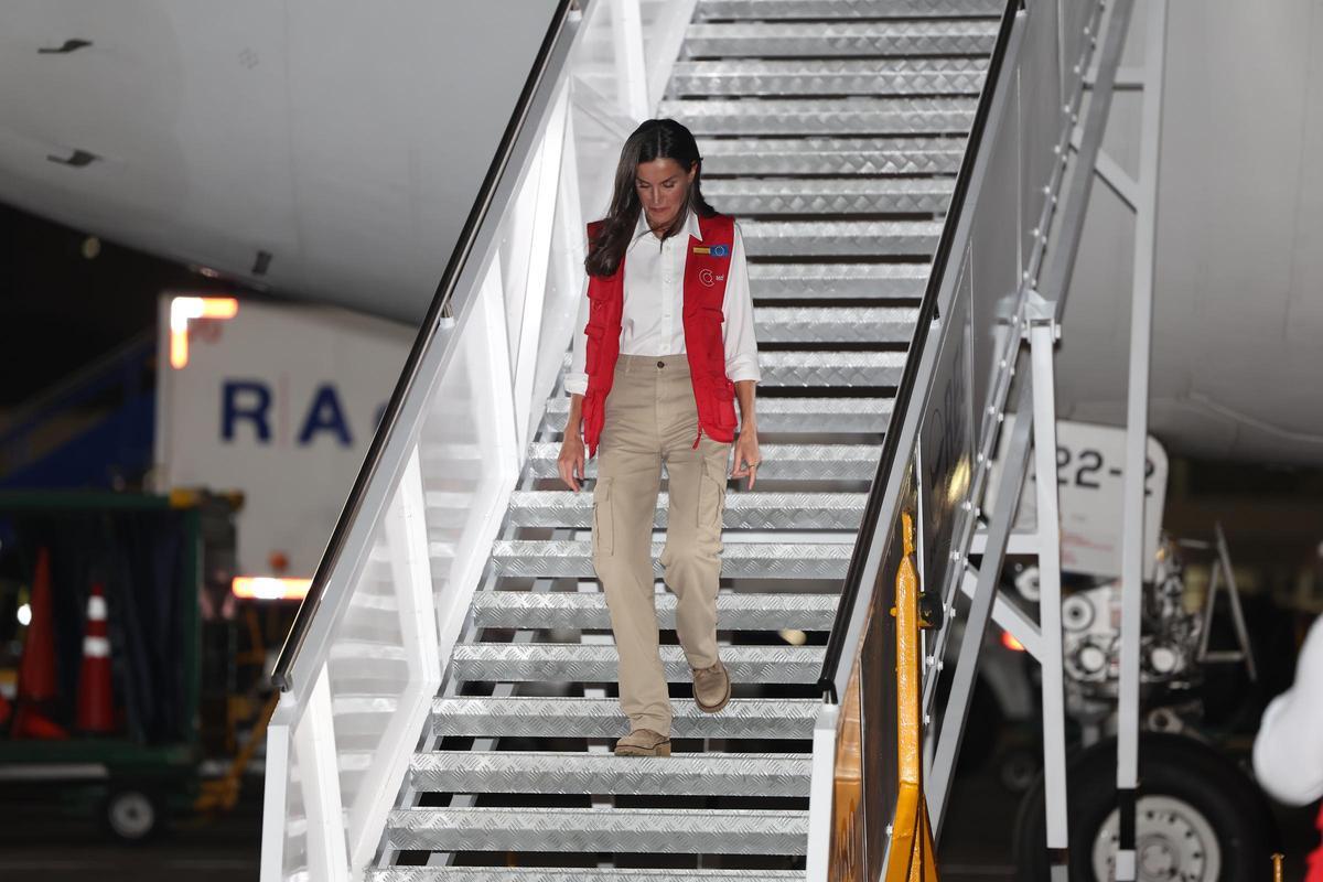 Letizia inicia su viaje de cooperación en Colombia