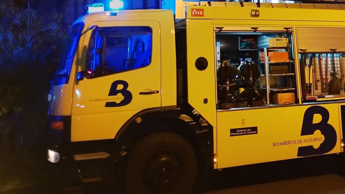 Un camión de Bomberos de Asturias.