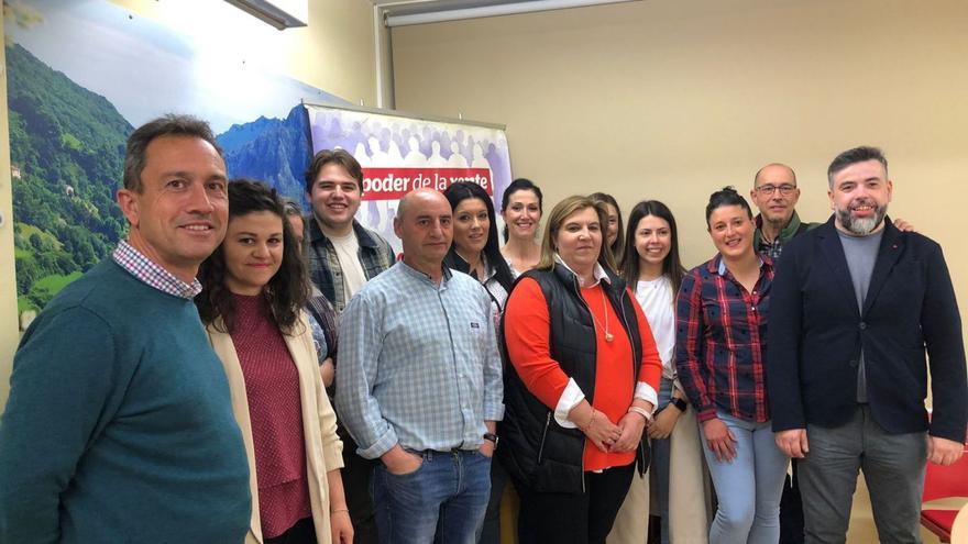 Presentación de la candidatura de IU de Riosa, ayer en la Casa de Cultura.