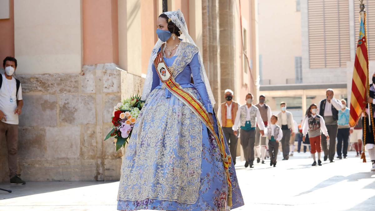 Búscate en el segundo día de Ofrenda por las calles del Mar y Avellanas entre las 9:00 y 10:00 horas