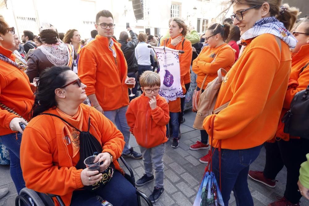 Entrega de estandartes de la Diputación a las Fallas