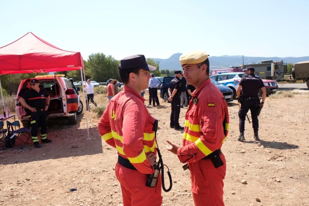 Visita de Ximo Puig a la zona del incendio de Beneixama