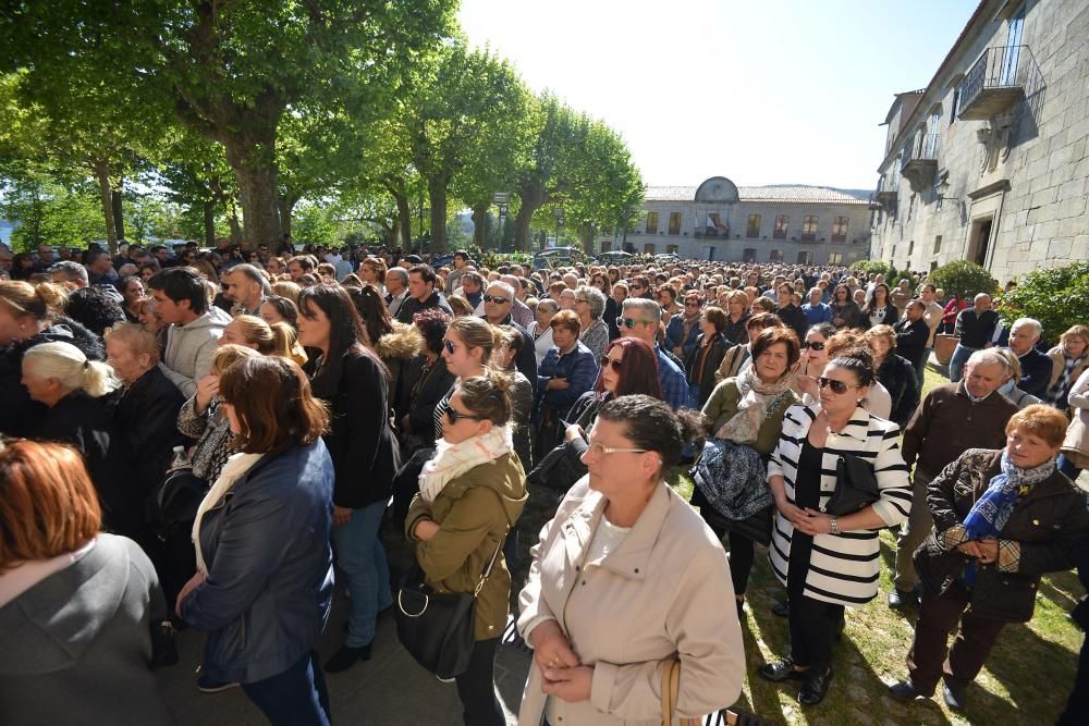 Último adiós a los fallecidos en en Combarro