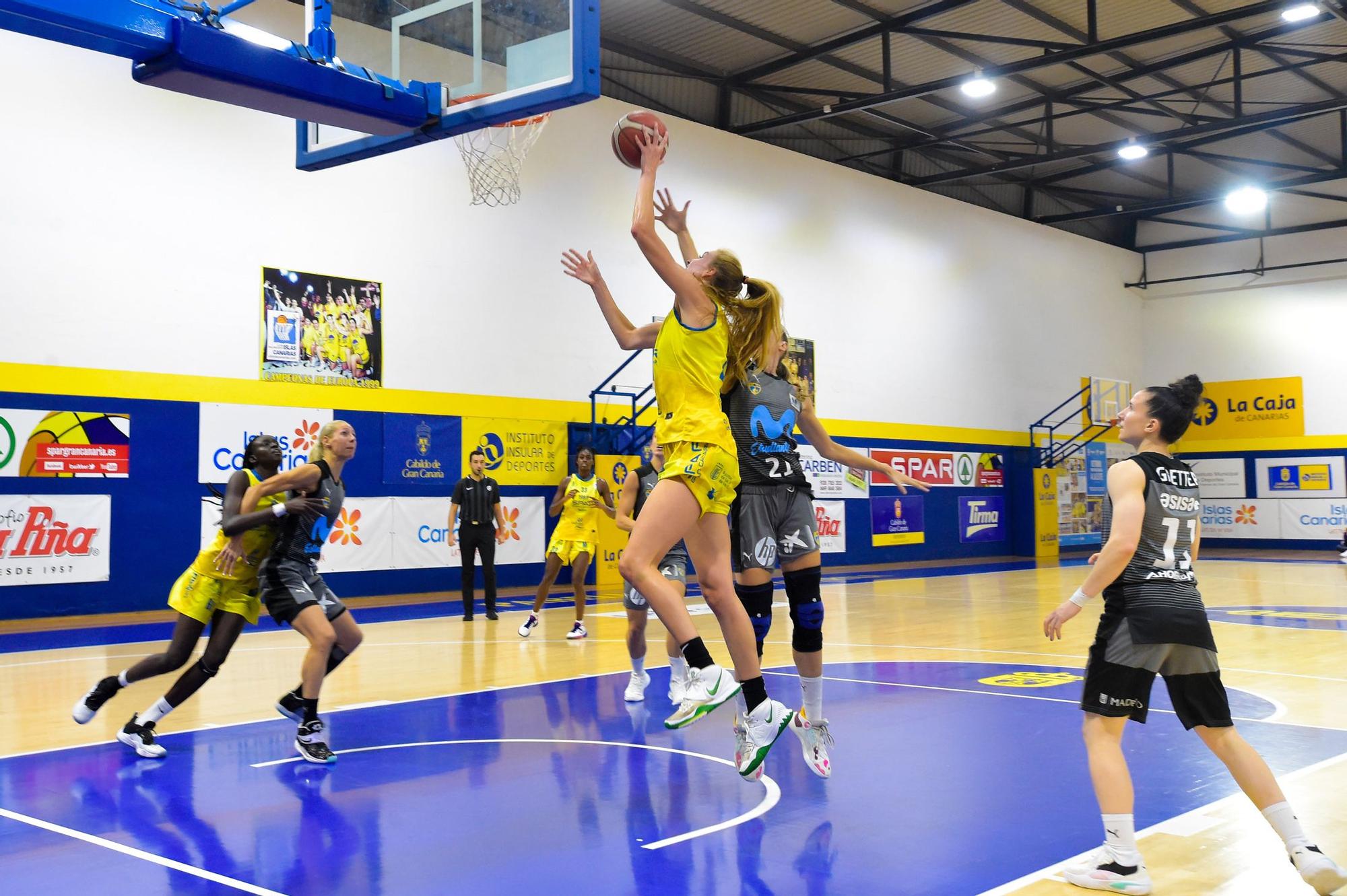 Partido entre el SPAR Gran Canaria (67) y el Estudiantes (65)