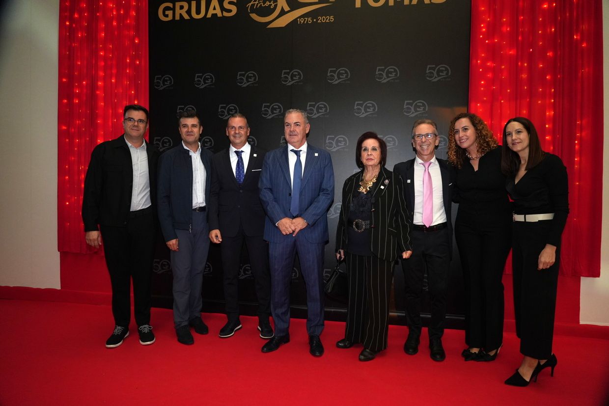 Galería de fotos de la gala del 50º aniversario de Grúas Tomás en Vila-real