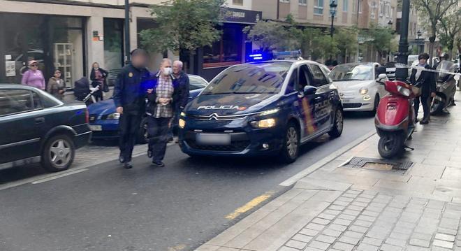 Detenido un hombre en calle Zamora por asesinar a su vecina